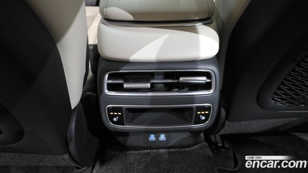 Genesis GV70 2.5T Gasoline AWD, 2025
