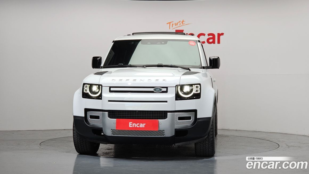 Land Rover Defender 110 D250 SE, 2024