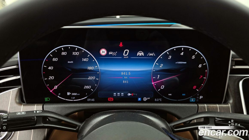 Mercedes-Benz E-Class E300 4MATIC Exclusive, 2026