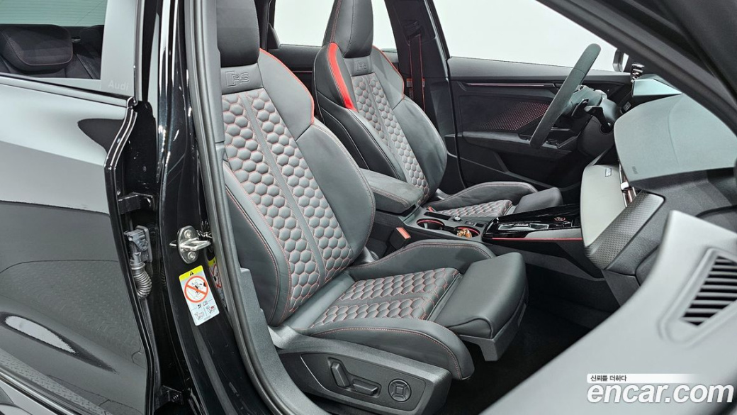 Audi RS3 2.5 TFSI Quattro, 2025