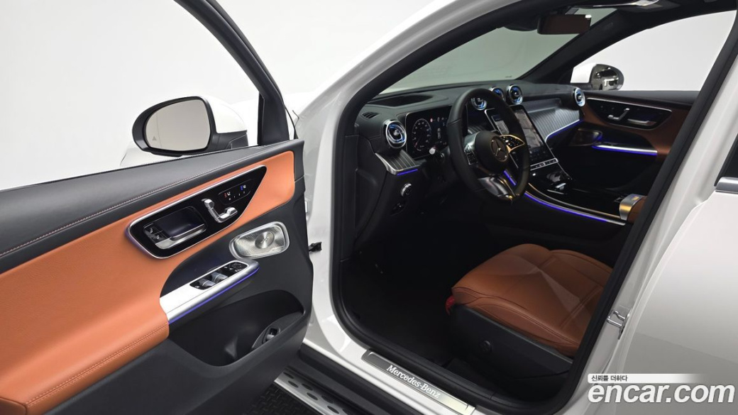 Mercedes-Benz GLC-Class GLC300 4MATIC Avnatgarde Coupe, 2025