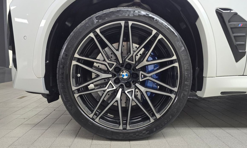 BMW X5M 4.4 Competition, 2024