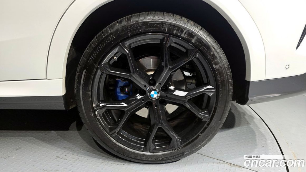 BMW X6 xDrive30d M Sport, 2022