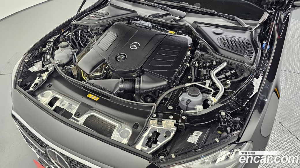 Mercedes-Benz E-Class E200 Avantgarde, 2025