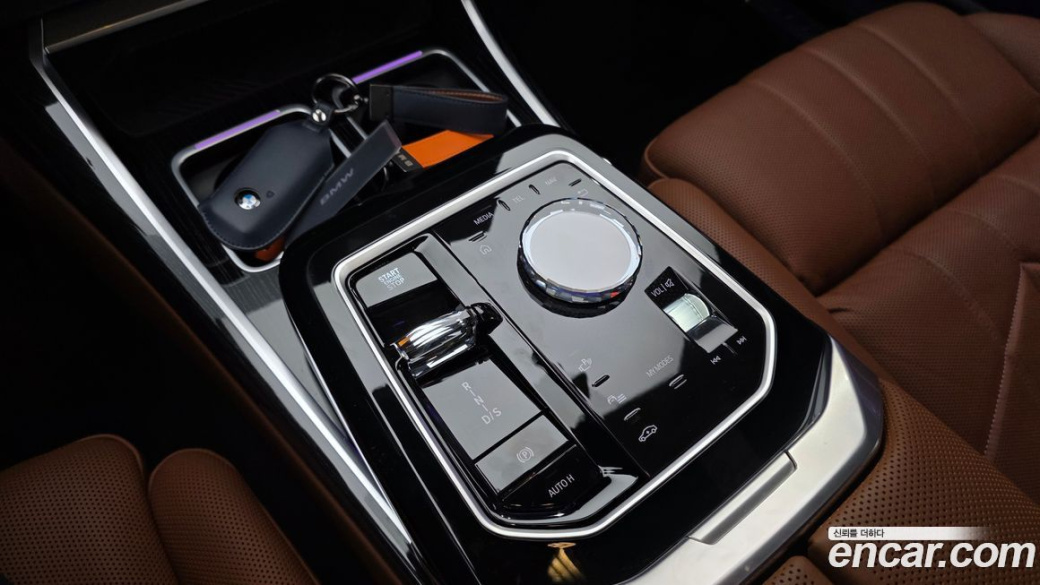 BMW 7-Series 740i xDrive M Sport, 2025