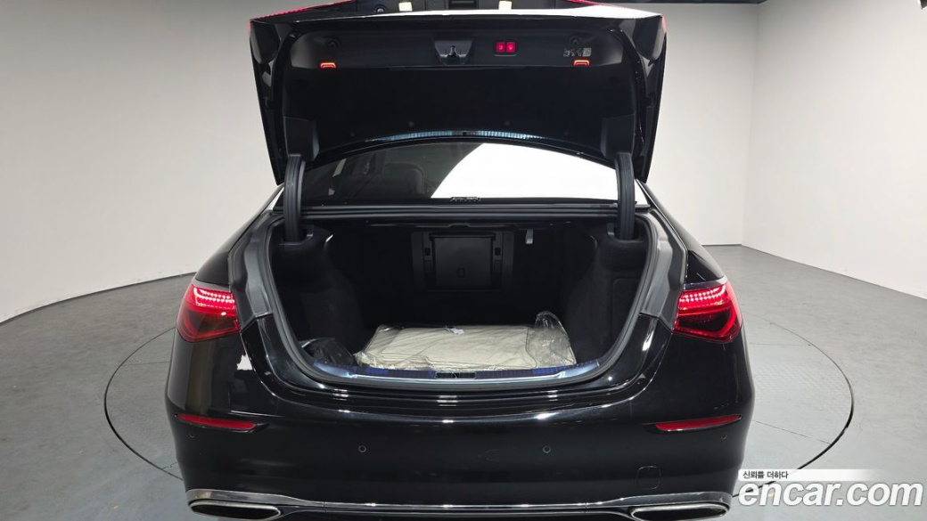 Mercedes-Benz S-Class S580L 4MATIC, 2022