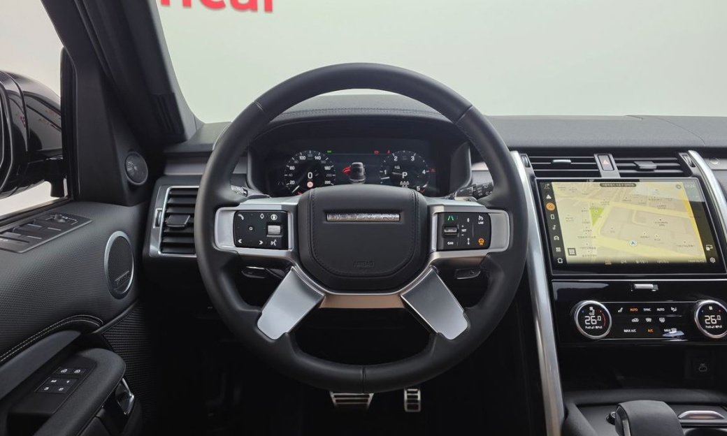 Land Rover Discovery D300 Dynamic HSE, 2024