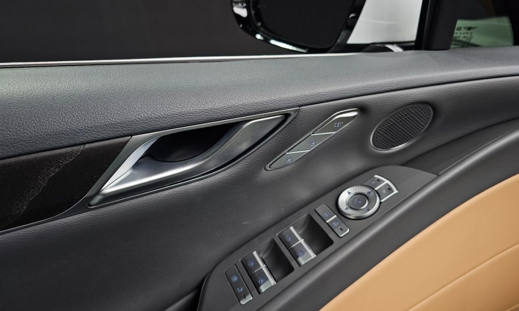 Genesis G80 Gasoline 2.5 Turbo AWD, 2024