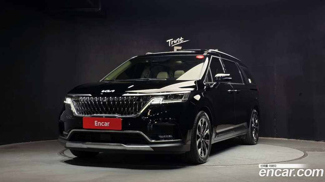 Kia Carnival 9-Seater Signature, 2022