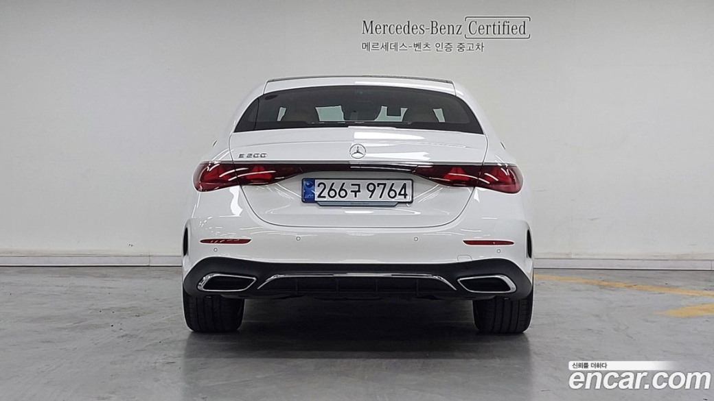 Mercedes-Benz E-Class E200 AMG Line, 2026