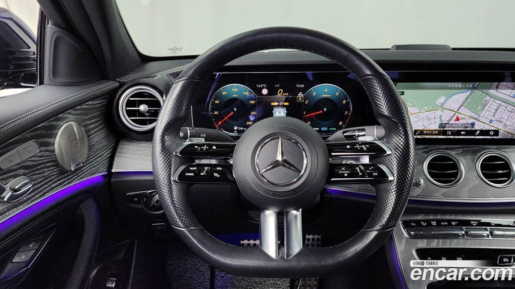 Mercedes-Benz E-Class E350 4MATIC AMG Line, 2022