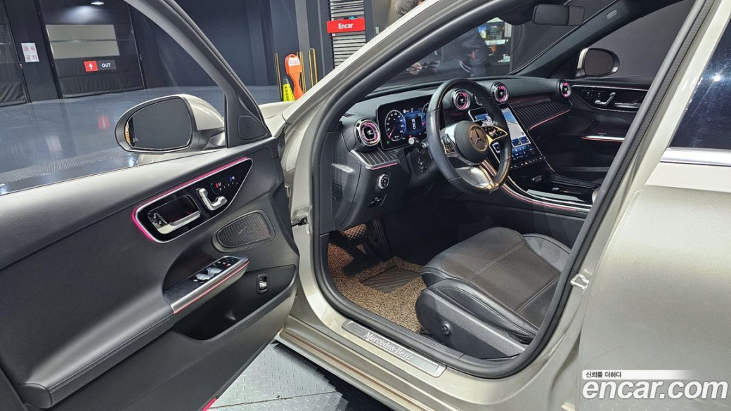 Mercedes-Benz C-Class C200 4MATIC Avantgarde, 2022