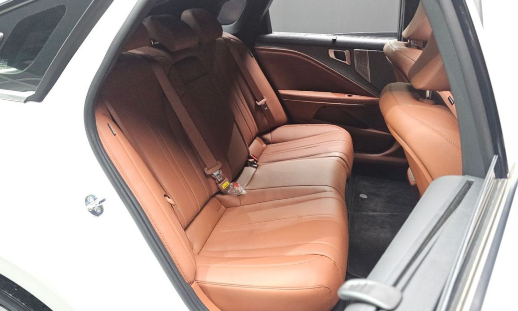 Kia K8 2.5 Gasoline 2WD, 2025