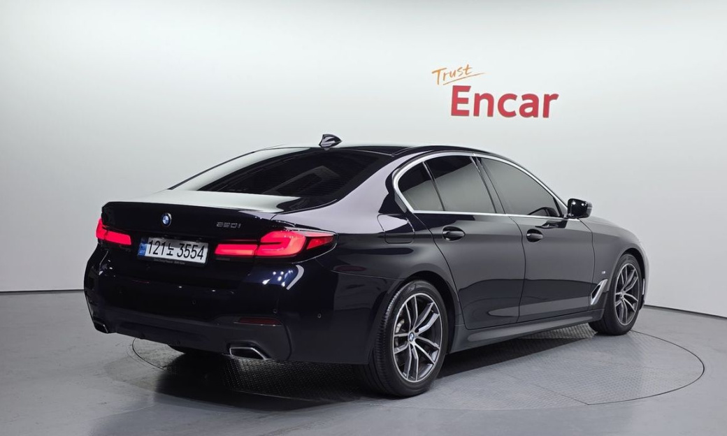 BMW 5-Series 520i M Sport, 2022