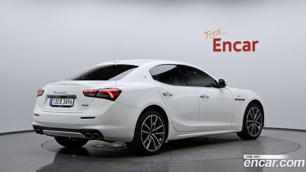 Maserati Ghibli 2.0 GT, 2023