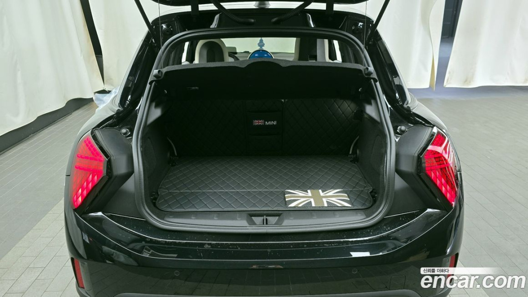 Mini Cooper 5 Door Favoured, 2025