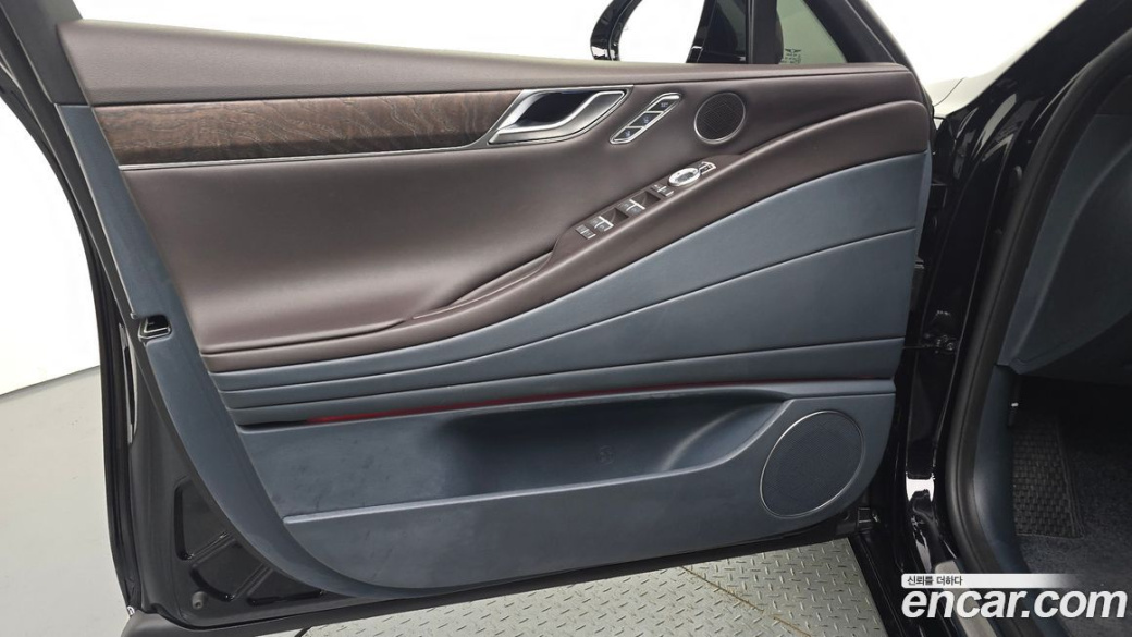 Genesis G80 Gasoline 2.5 Turbo AWD, 2025