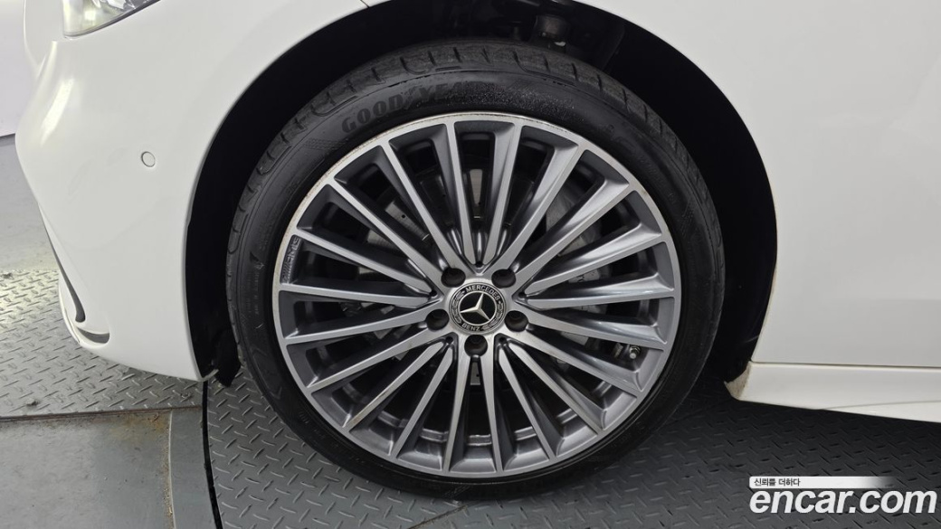 Mercedes-Benz C-Class C300 AMG Line, 2022
