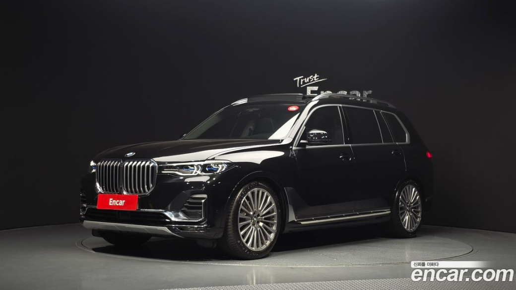 BMW X7 xDrive 40i Design Pure Excellence 6-Seater, 2022