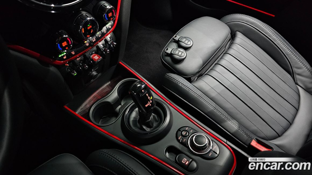 Mini Countryman JCW Launch Pack, 2023