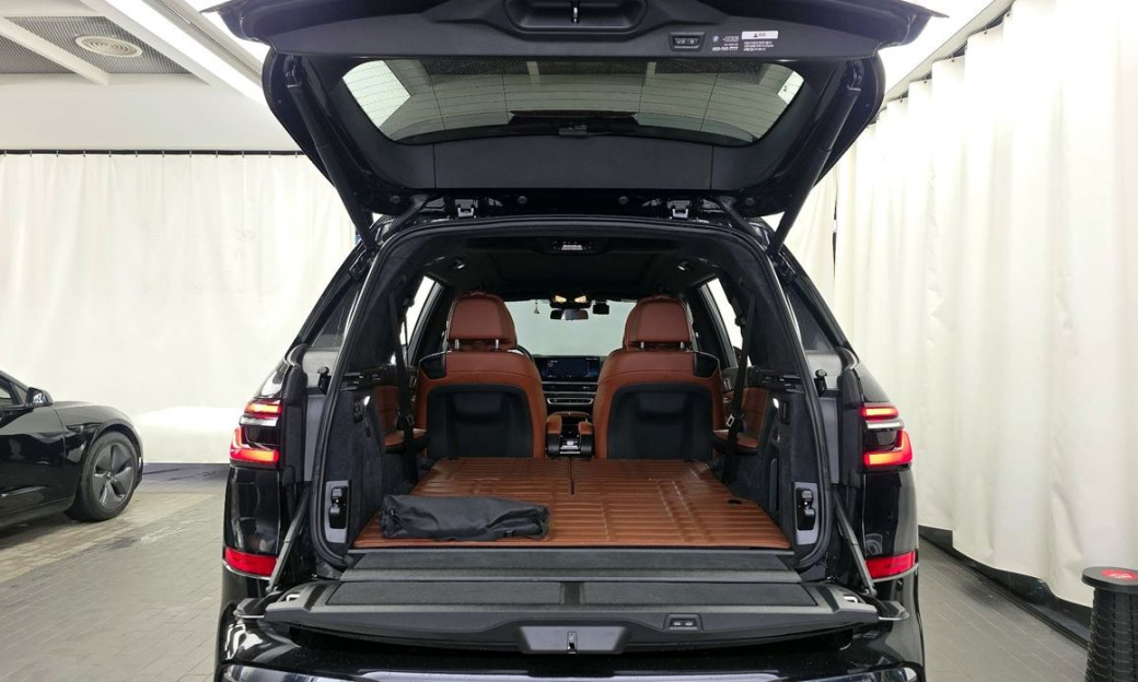 BMW X7 xDrive 40d M Sport 6STR, 2025
