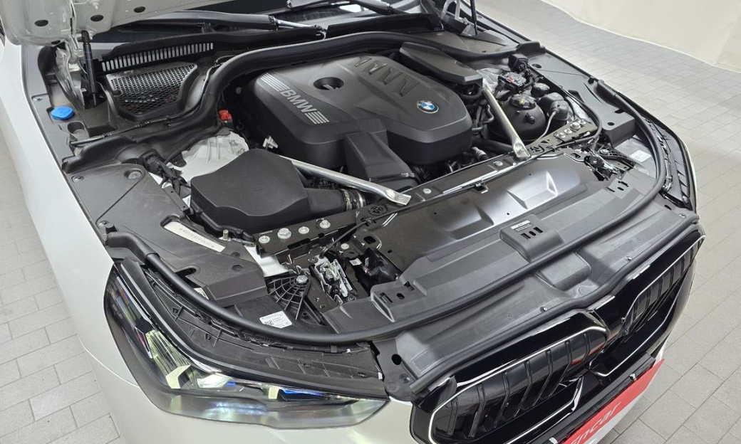 BMW 5-Series 520i Special Edition, 2026