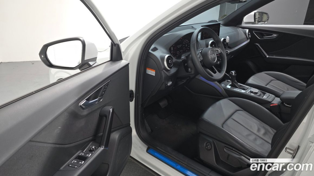 Audi Q2 35 TDI Premium, 2023