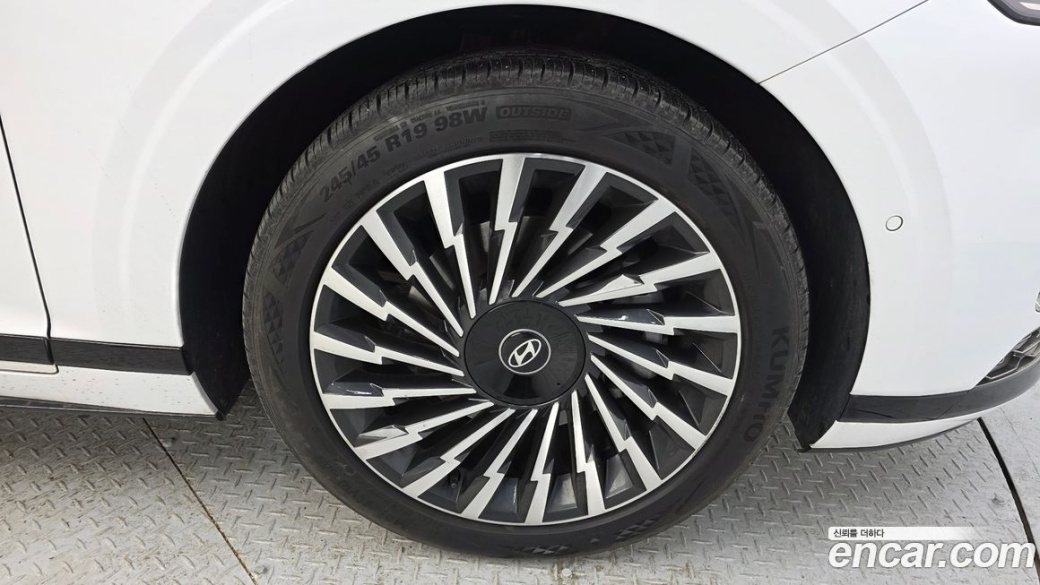 Hyundai Grandeur 2,5 Gasoline 2WD, 2023
