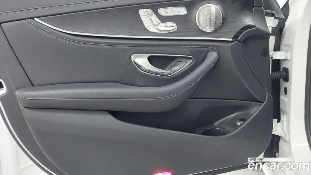 Mercedes-Benz E-Class E220d 4MATIC AMG Line, 2023