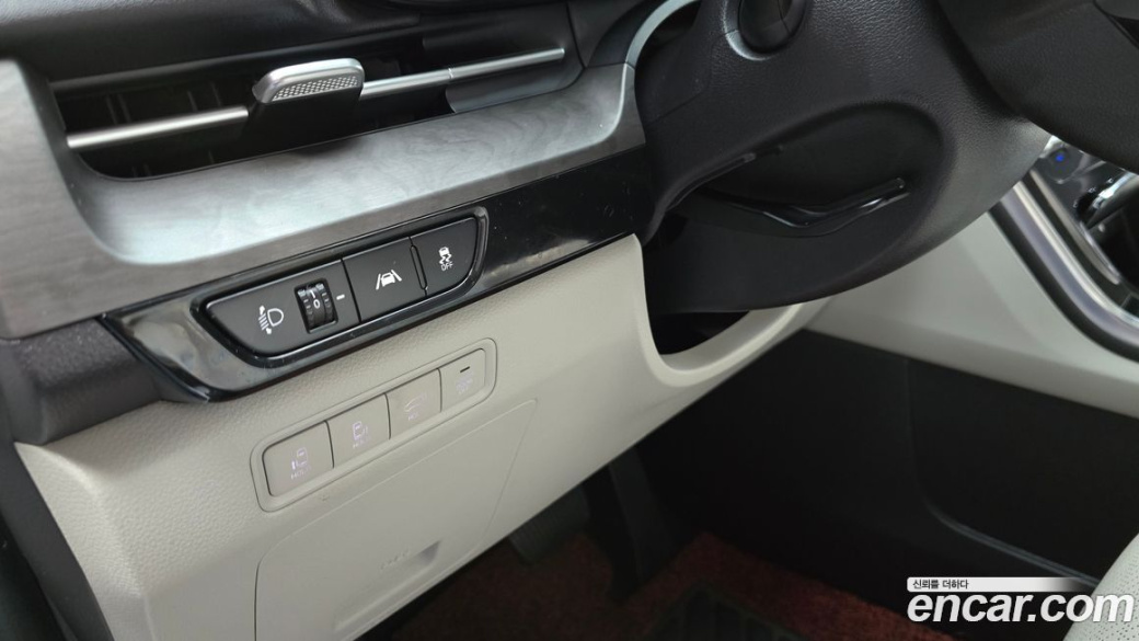 Kia Carnival 9-Seater Signature, 2022