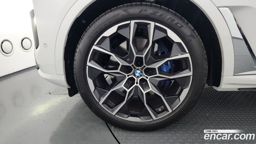 BMW X7 xDrive 40d M Sport 6STR, 2025