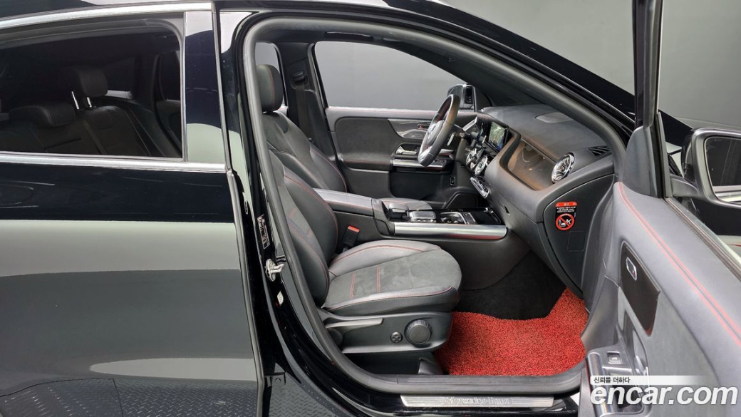 Mercedes-Benz GLA-Class GLA250 4MATIC, 2022