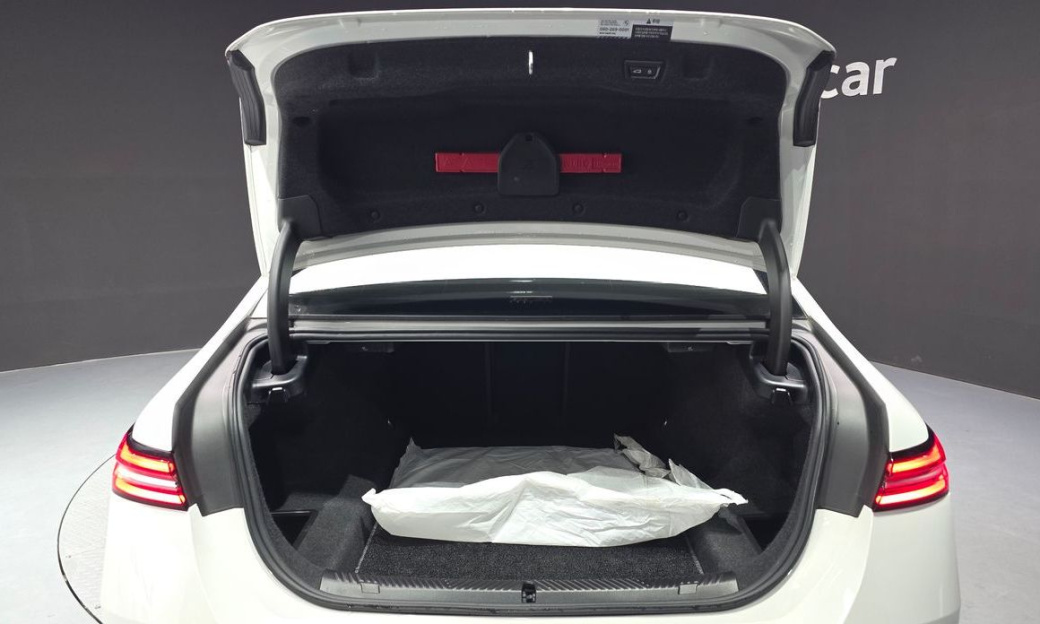 BMW 5-Series 520i M Sport, 2024