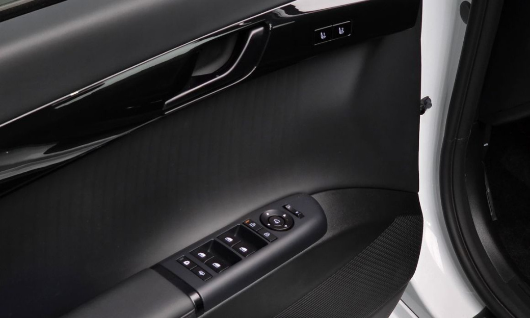 Hyundai Grandeur 2,5 Gasoline 2WD, 2023