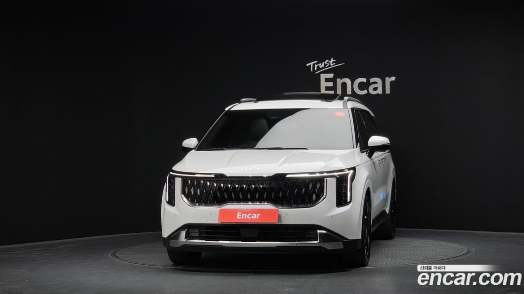 Kia Carnival 7-Seater Signature, 2024