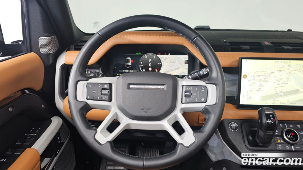 Land Rover Defender 130 D300 X-Dynamic HSE, 2024