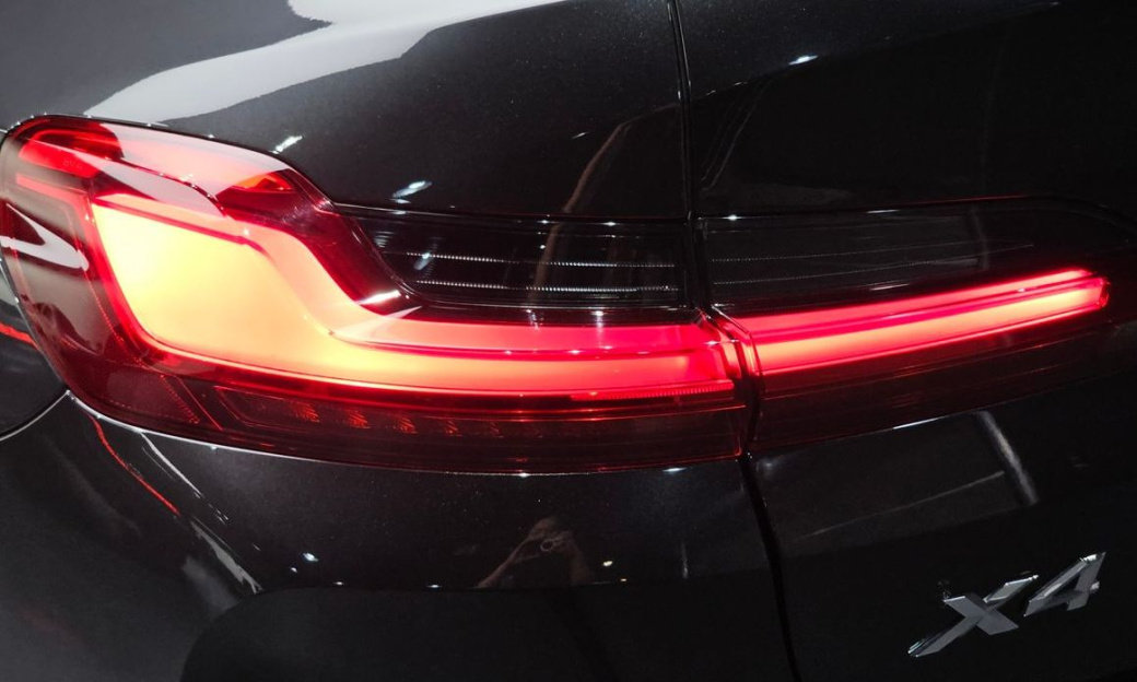 BMW X4 xDrive20i M Sports Pro, 2022