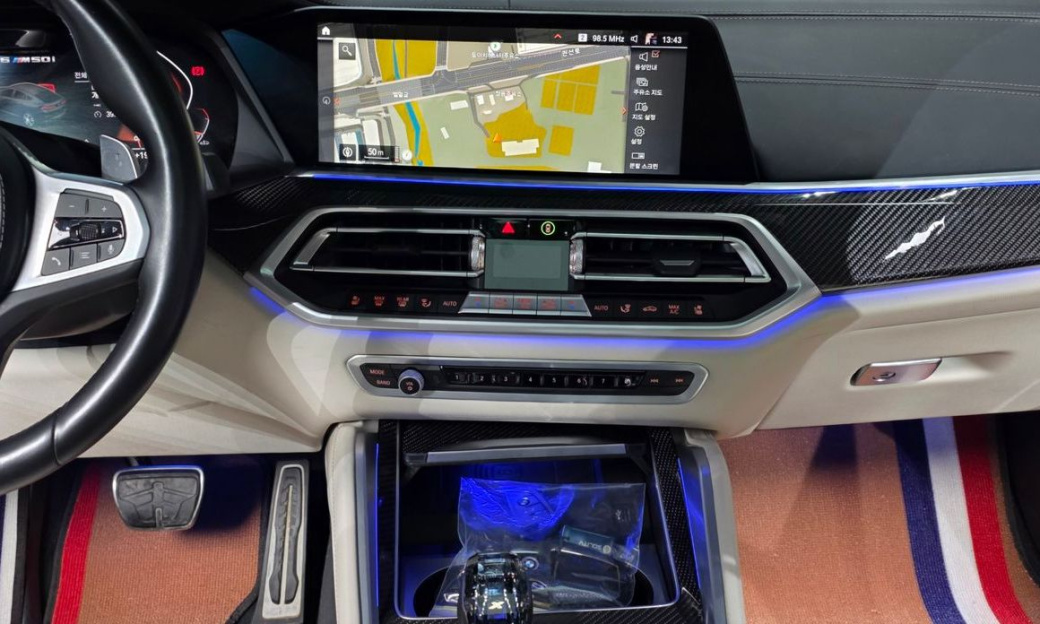 BMW X6 M50i, 2023