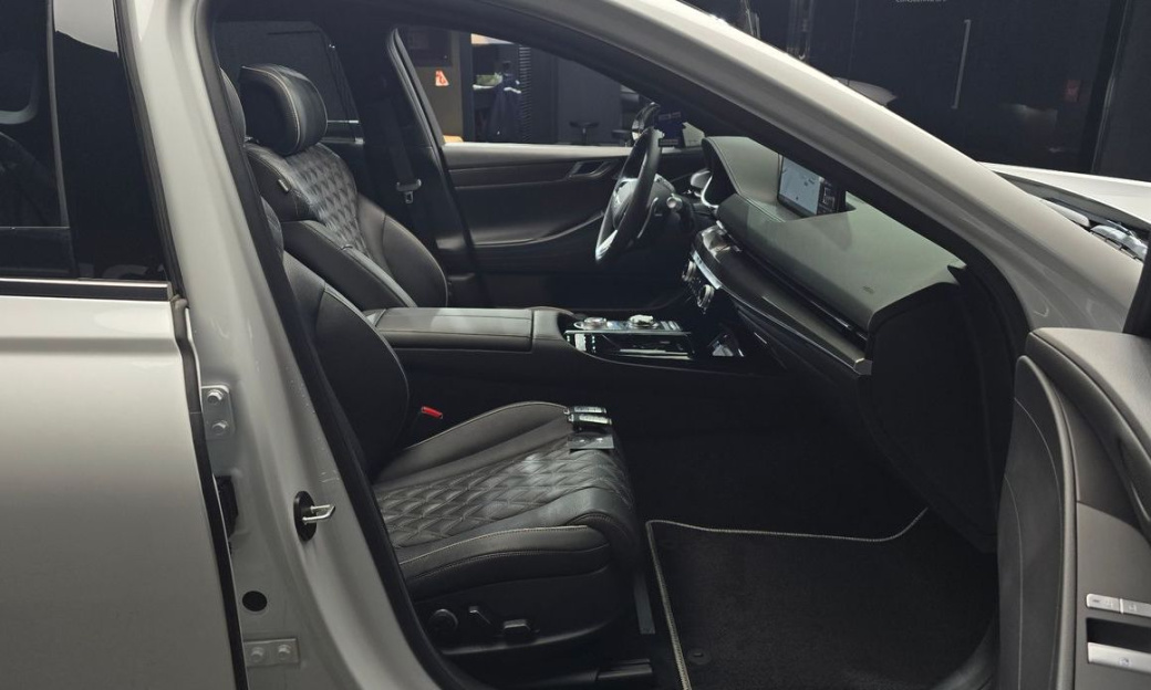 Genesis G80 Gasoline 2.5 Turbo AWD, 2024