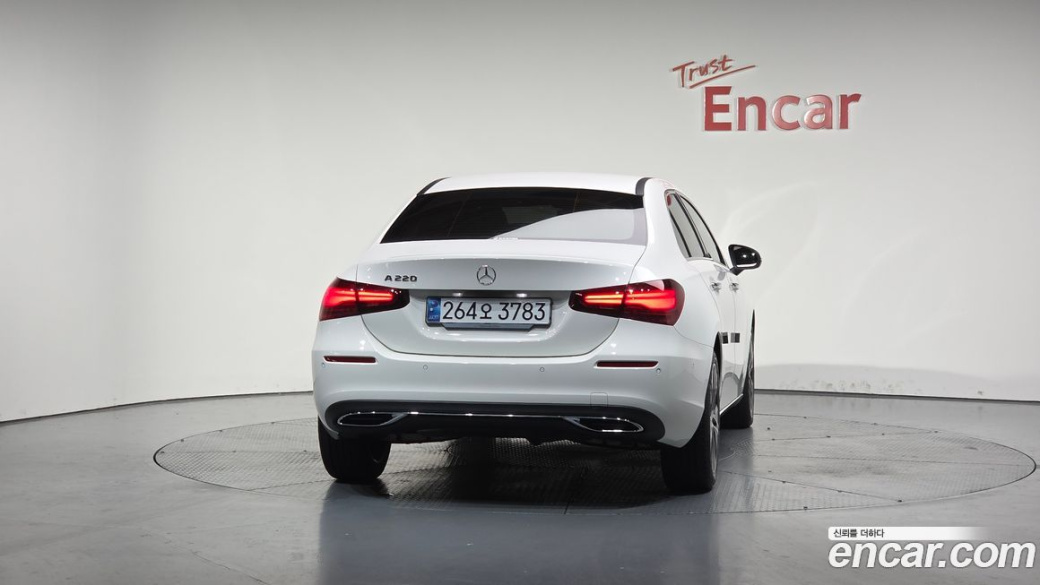 Mercedes-Benz A-Class A220 Sedan, 2024
