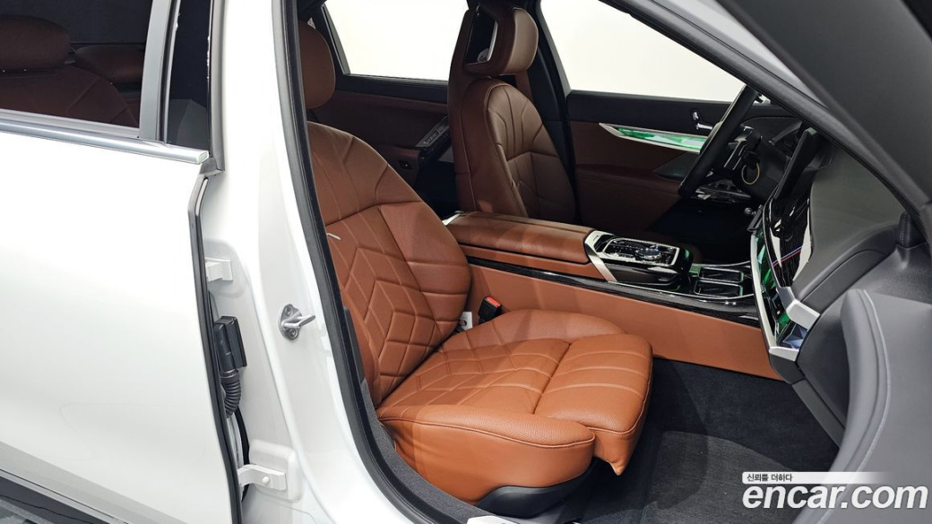 BMW 7-Series 740d xDrive M Sport, 2025
