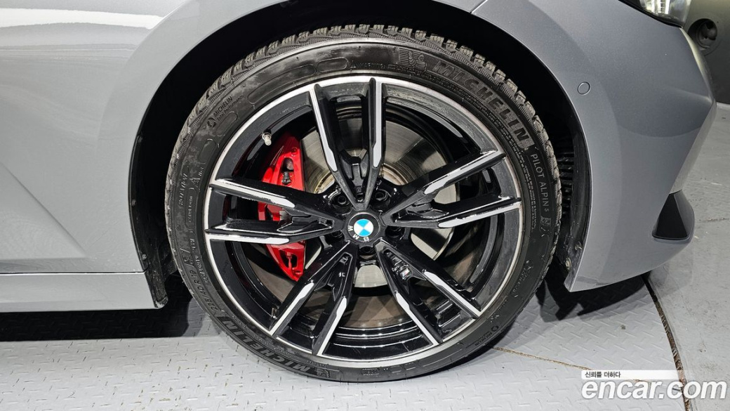 BMW 3-Series M340i Pro, 2025