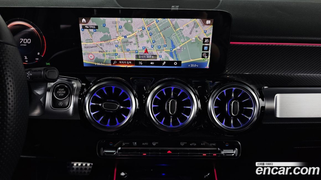 Mercedes-Benz GLB-Class GLB250 4MATIC, 2023