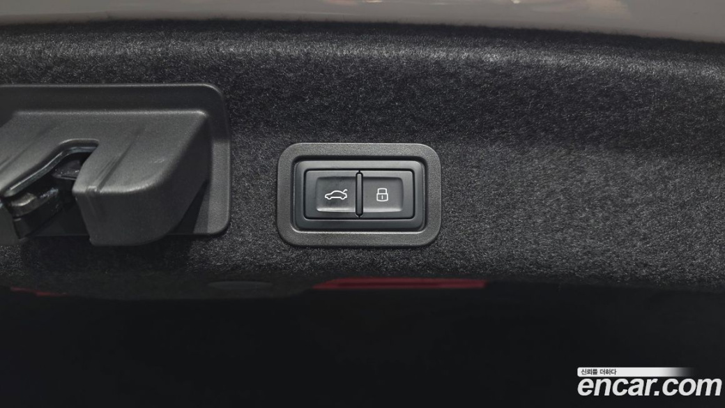 Audi A6 45 TFSI Quattro Premium, 2025