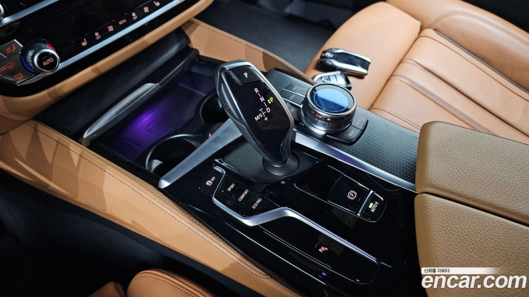 BMW 5-Series 520i M Sport, 2022