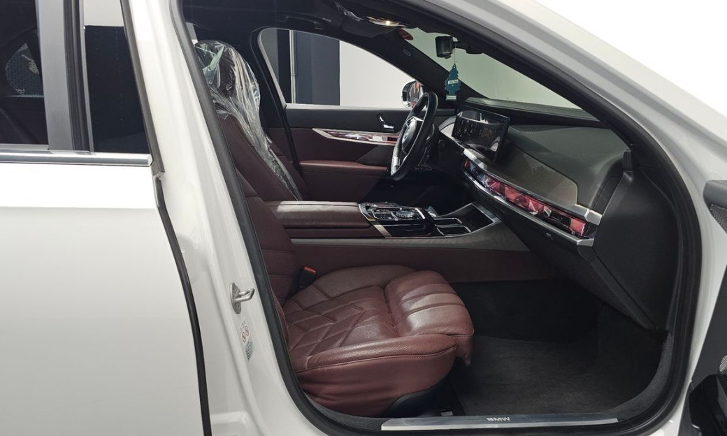 BMW 7-Series 740d xDrive Design Pure Excellence, 2023