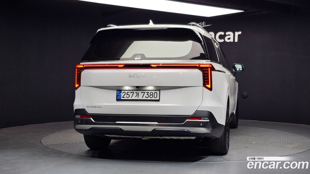 Kia Carnival 9-Seater Noblesse, 2024