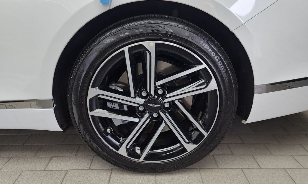 Genesis G80 Gasoline 2.5 Turbo AWD, 2025