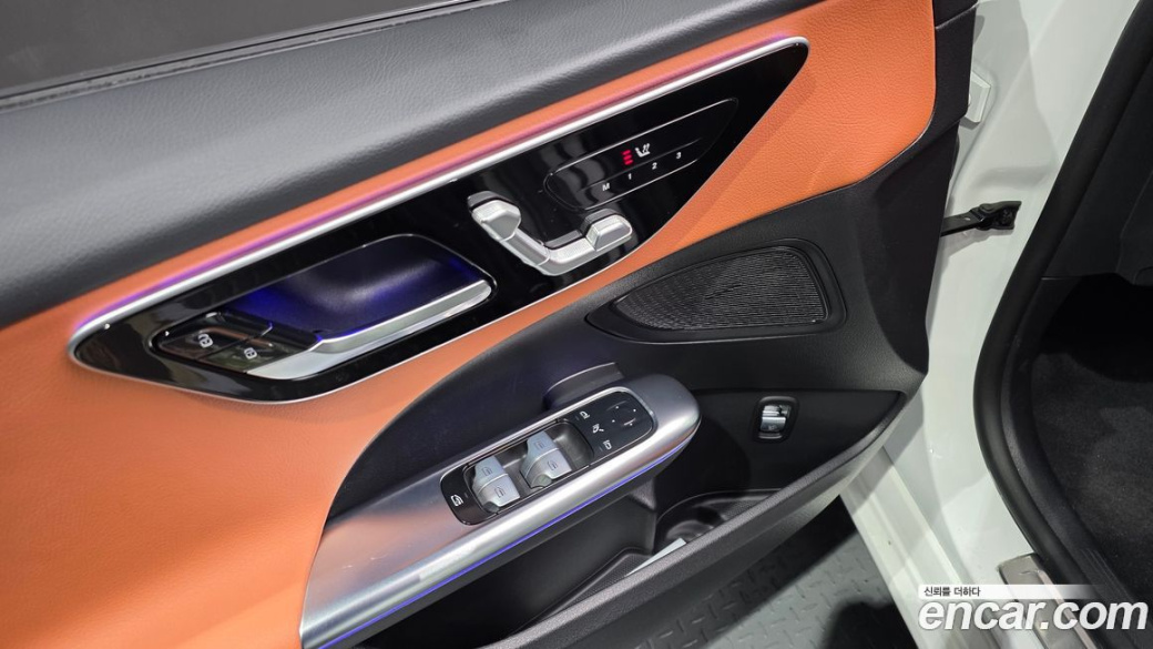 Mercedes-Benz C-Class C300 4MATIC Avantgarde, 2023
