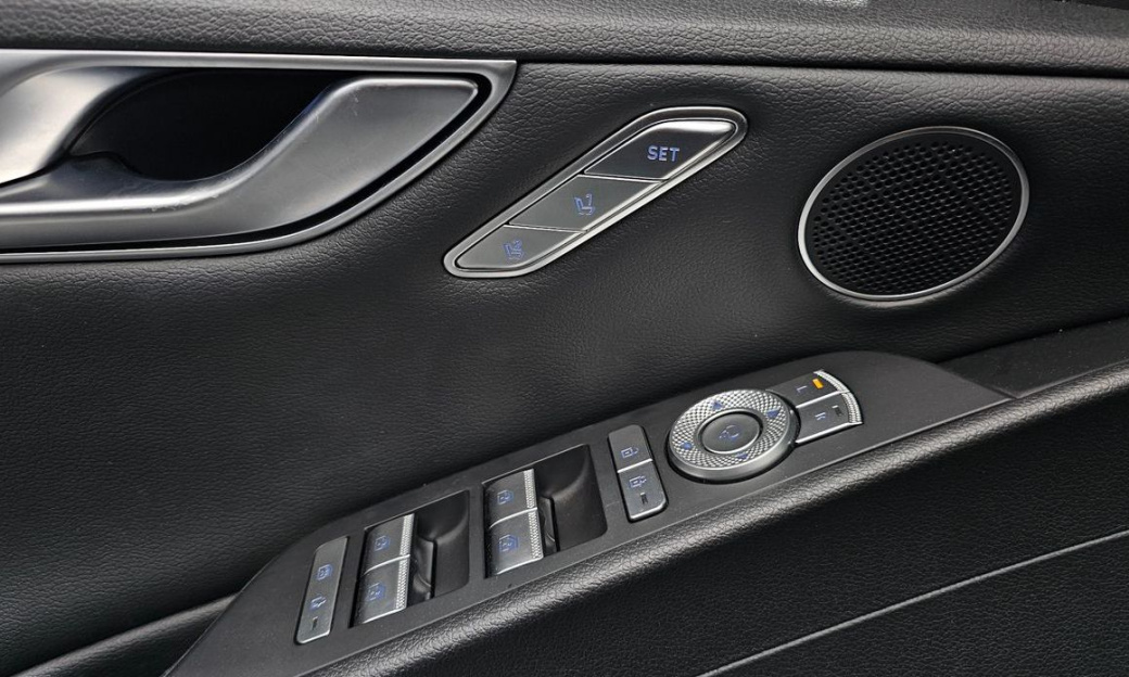 Genesis G80 Gasoline 2.5 Turbo AWD, 2024
